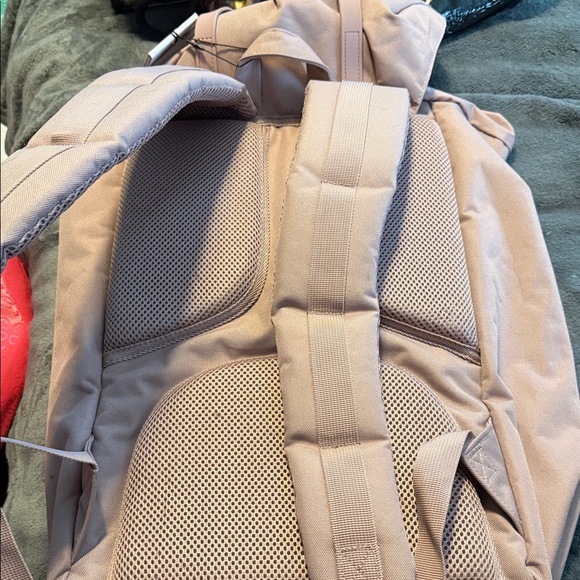 ash rose herschel backpack City Supply Co. UK Room for adventure Herschel Supply Company Ash Rose